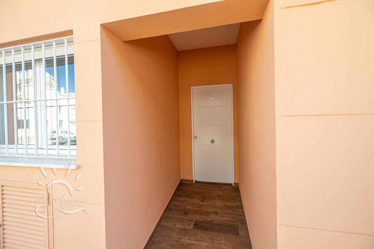 Apartamentos Dom Room Tarifa Exterior photo